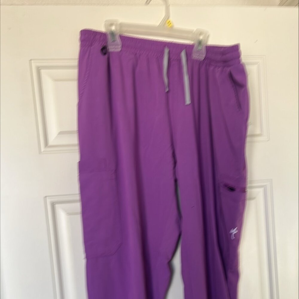 MIM Millennials in Medicine Women’s scrub bottom size XXL purple